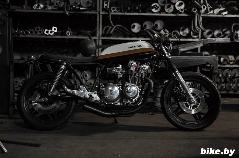 Bullitt Garage:  Honda CB900 Raging Bull