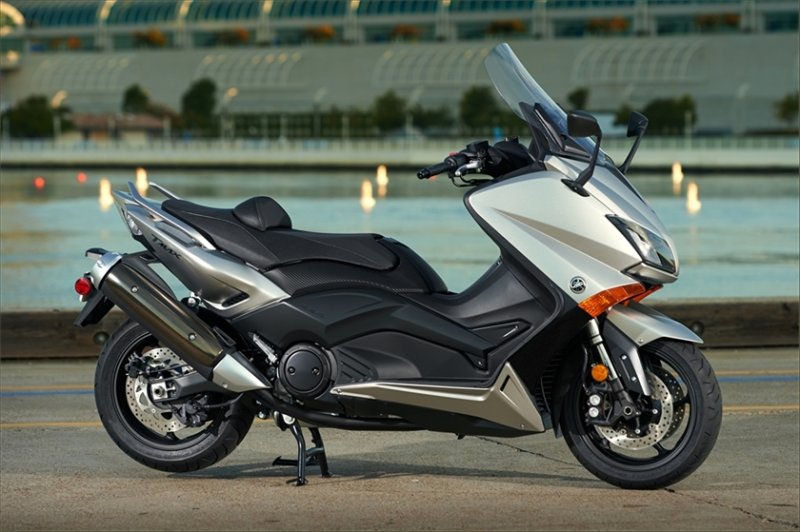 Yamaha      TMAX