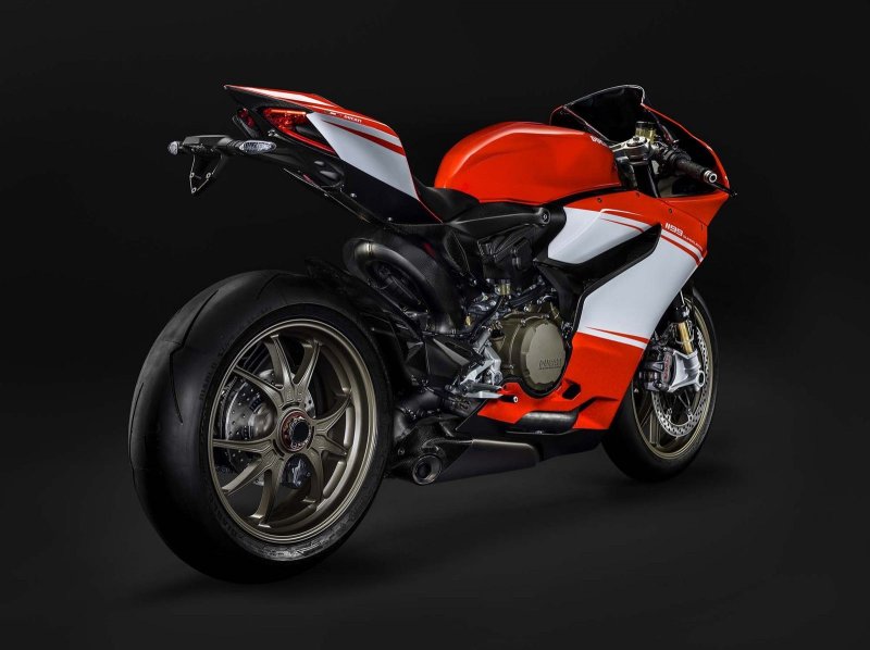  Ducati Superleggera   