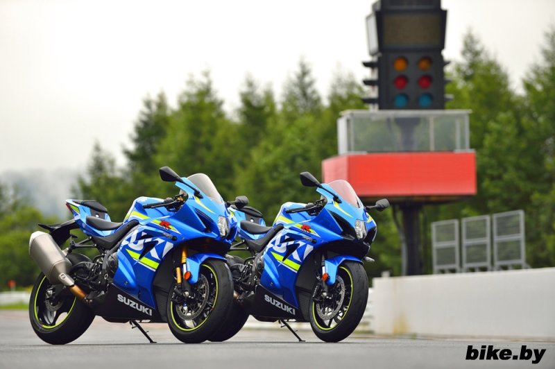 Intermot 2016:   Suzuki GSX-R1000 2017 (, , )