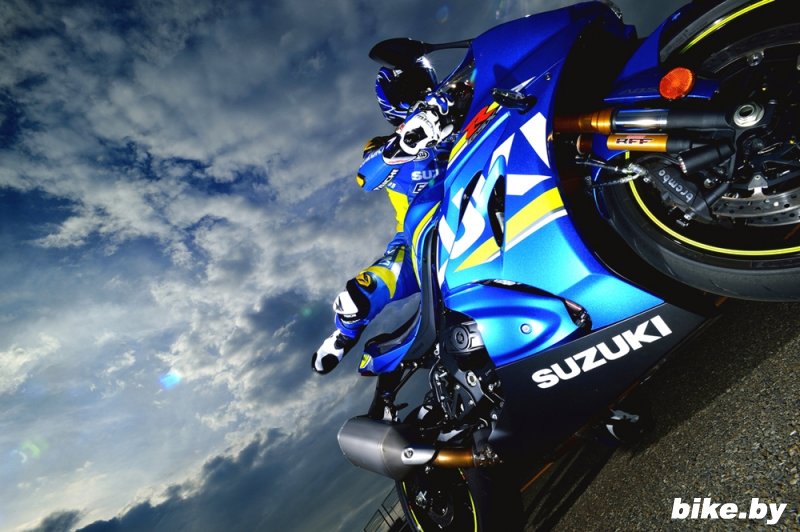 Intermot 2016:   Suzuki GSX-R1000 2017 (, , )